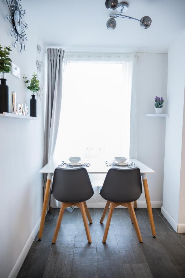 Dealhouse 11